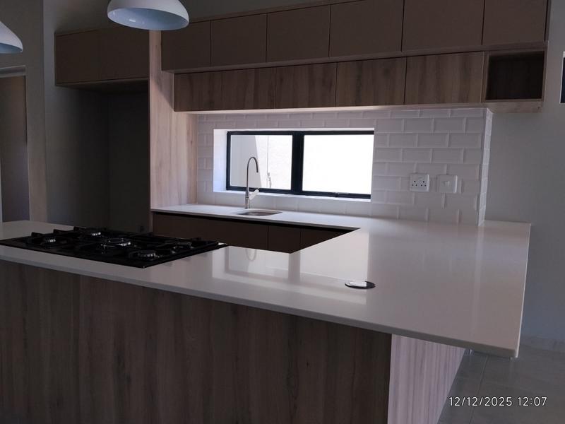 To Let 3 Bedroom Property for Rent in Paradise Coast Western Cape